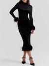 Robe midi en velours noir - élégante robe féminine avec détails en plumes