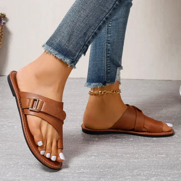 Sandales en similicuir (PU) pour femmes - des chaussures d'été élégantes et pratiques