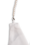 Combinaison élégante en satin pour femme - style halter blanc pour des soirées chics - chaîne ajustable pour un look polyvalent