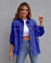 Veste en jean femme - couche décontractée avec détails effilochés pour un style polyvalent au quotidien