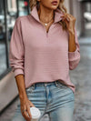 Sweat à capuche zippé pour femmes en rib doux - pull décontracté et stylé pour l’automne et le printemps