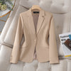 Blazer ajusté pour femmes - veste élégante pour un style professionnel au bureau