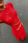 Ensemble de vêtements élégants pour femmes - top court en dentelle et jupe rouge pour soirées spéciales