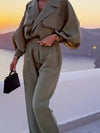 Ensemble chic femme en 2 pièces - veste ajustée verte et pantalons pour une tenue décontractée élégante - design stylé
