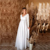 Robe maxi de maternité - élégante robe blanche avec manches en dentelle