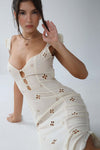 Robe midi féminine à fleurs brodées blanche - style chic pour le jour et le soir