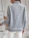 Pull gris clair - turtleneck chic pour femmes avec détails raffinés