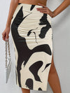 Jupe midi à motif abstrait - design élégant qui met en valeur la silhouette féminine