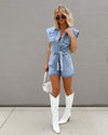 Salopette en denim pour femme - tenue décontractée pour le week-end