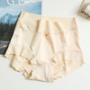 Culottes en satin doux pour femmes - lingerie élégante et design sans couture