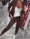 Ensemble tailleur blazer et pantalons ajustés pour femmes - tenue de bureau élégante