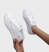 Sneakers basses femmes - chaussures décontractées blanches en toile à lacets