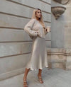 Jupe midi en satin pour femmes - élégance décontractée et habillée