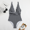 Maillot de bain une pièce élégant pour femmes - design rayé chic pour la plage et la piscine