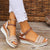 Sandales compensées pour femmes - élégantes nu-pieds beige à enfiler pour les sorties d'été