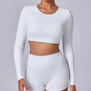 Top court à manches longues pour femmes - activewear tendance pour le fitness et le quotidien