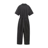 Salopette femme décontractée à manches courtes ceinturée en gris - tenue d'été élégante avec poches pratiques
