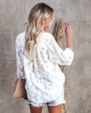 Blouse femme à imprimé floral - haut blanc léger pour une élégance quotidienne