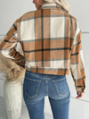 Chemise-vestes à carreaux pour femmes - un outerwear cropped tendance