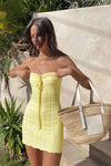 Robe midi décontractée sans bretelles avec lacets en jaune - tenue estivale pour les garden parties