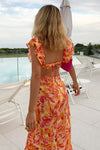 Robe maxi florale pour femmes - design à volants avec détail découpé pour les occasions d'été