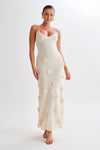Robe maxi fleurie pour femmes avec détails embellis - robe élégante en imprimé floral pour occasions spéciales