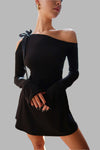 Robe décontractée à épaules nues - élégante robe noire pour occasions stylées
