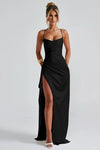 Robes de soirée pour femme - élégante robe en satin noire avec fente séduisante