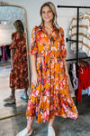 Robe maxi plissée imprimée abstraite - orange vibrant