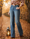 Jean flare tendance pour femmes - look décontracté en bleu