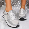 Baskets argentées pour femmes - sneakers tendance et cosy avec détail zippé