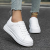 Baskets en similicuir (PU) pour femmes - sneakers blanches tendance
