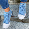 Baskets montantes en denim bleu - chaussures tendance pour femmes