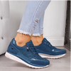 Baskets pour femmes - des chaussures grises tendance pour un style décontracté