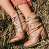 Bottines pour femmes - détails en cuir avec boucle