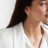 Boucles d'oreilles créoles en fleurs - bijoux en argent délicats pour femmes