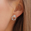 Boucles d'oreilles créoles en fleurs - bijoux en argent délicats pour femmes