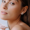 Boucles d'oreilles créoles en fleurs - bijoux en argent délicats pour femmes