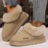 Chaussons en fausse fourrure - des souliers d'intérieur chaleureux pour dames