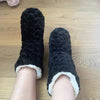 Chaussons en fausse fourrure pour femmes - des chaussettes d’hiver douilletes