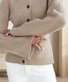 Cardigan à boutons - tricot élégant pour femmes