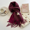 Écharpe en laine de luxe - foulard doux pour femmes avec détails à franges