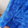 Ensemble de détente 2 pièces - coordonné en satin bleu pour femmes élégantes