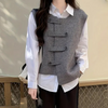 Gilet tendance femme - gilet gris chic avec des boutons originaux