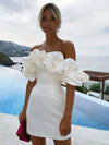 Robe de soirée off-shoulder femme avec détails volantés - mode estivale pour vos événements à la plage