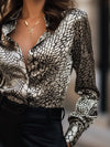 Blouse satin grise à motif motif reptile - top élégant à manches longues pour femmes