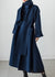 Manteau en laine - élégant manteau long bleu pour femmes avec écharpe