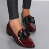Mocassins pour femmes - élégantes chaussures en cuir verni avec détail noeud
