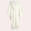 Poncho beige - un pull poncho à capuche tendance pour femmes