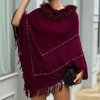Poncho en maille rouge pour femmes - élégant avec des détails raffinés